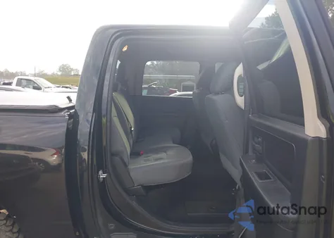 2015 Ram 1500 Express из США, поврежденный, VIN 1C6RR6KT7FS570072